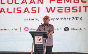Deputi Bidang Administrasi Bawaslu RI Ferdinand Eskol Tiar Sirait